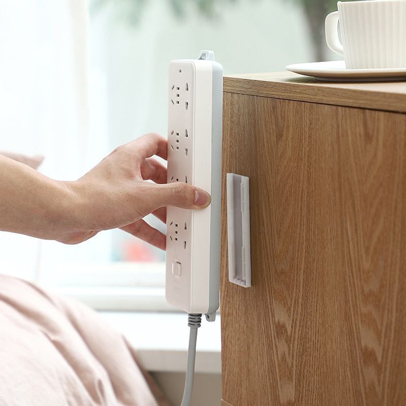 Socket holder